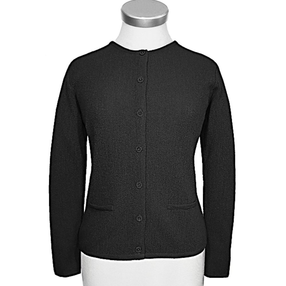 Links Fitted Cardigan. Made in Peru